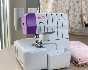 Nên Sử Dụng Máy Vắt Sổ Gia Đình Hay Máy Vắt Sổ Công Nghiệp Để May Vá Trong Gia Đình?