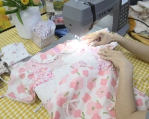 Hướng Dẫn Sửa Chữa Quần Áo Tại Nhà Với Máy May Gia Đình Hiệu Quả