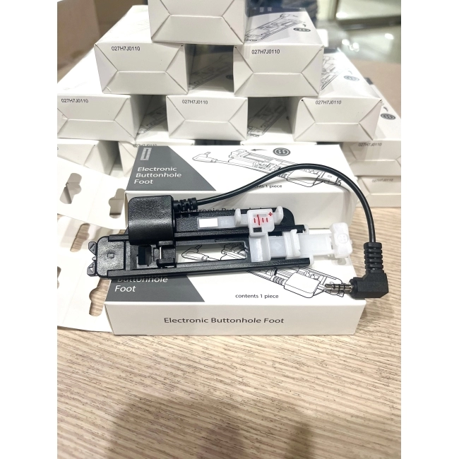 Chân Vịt Thùa Khuy Tự Động